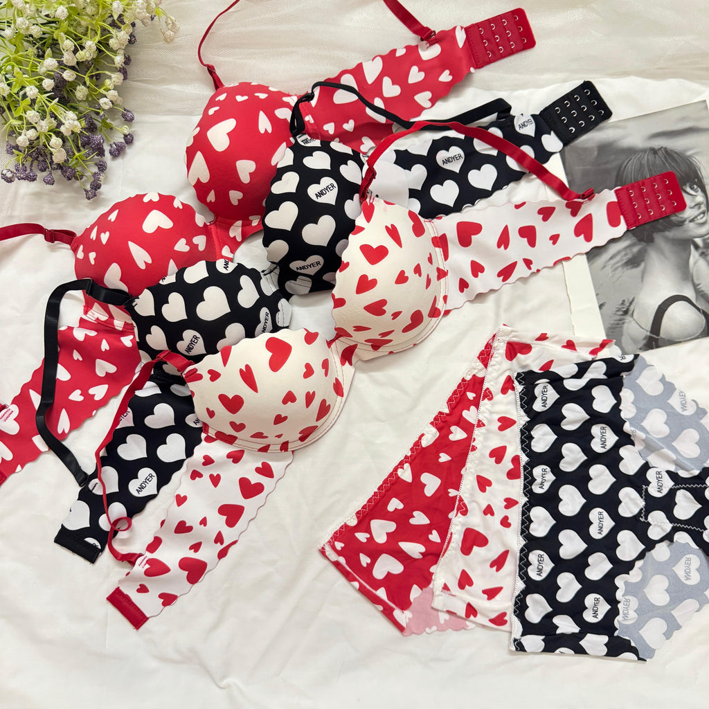 Heart Print Soft Bra Set♥️🤍🖤